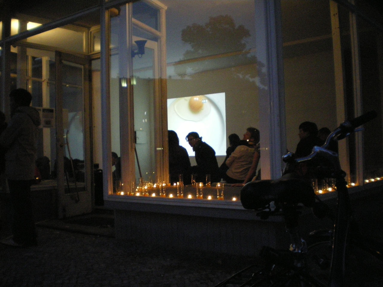 Photographic documentation of RYLLEGA Berlin (Performance by Alexander Delphinov, 26 September 2008)